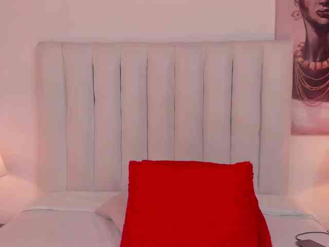 victoriaqueen2 bongacams live cam model