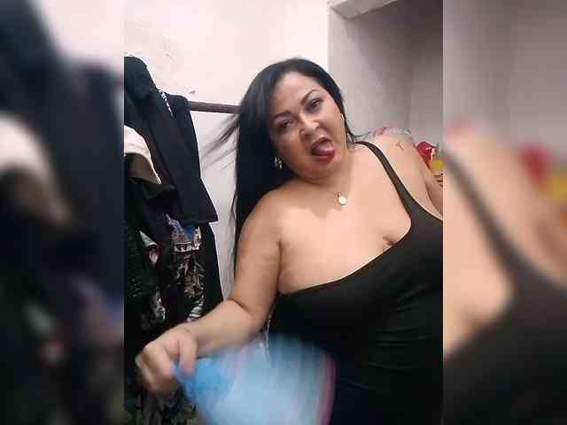 me1any2025-model-az9123 bongacams live cam model