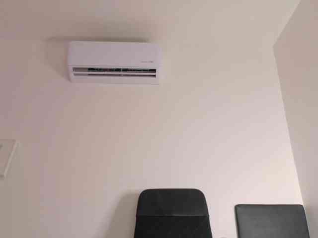 SeleneGibson bongacams live cam model