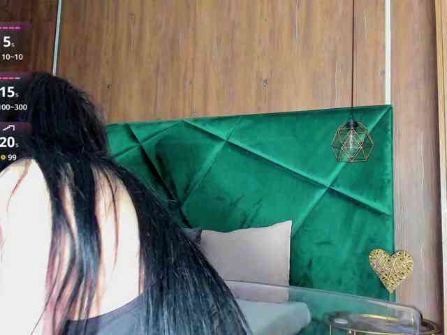 CreamyInk bongacams live cam model