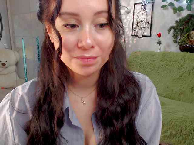 WOWalina bongacams live cam model