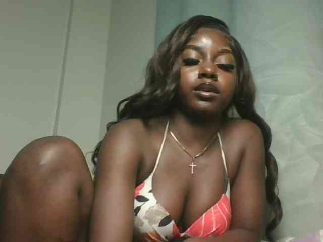 Sexykitten1 bongacams live cam model