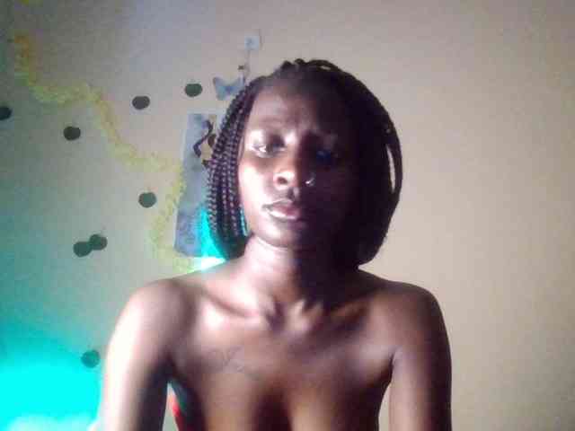 Sexydavinah bongacams live cam model