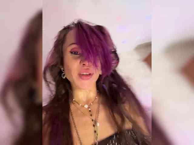 VIP17CoupleDream bongacams live cam model