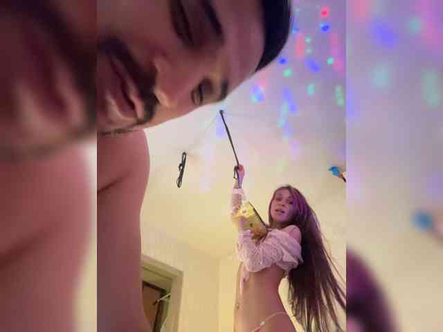 VIP17CoupleDream bongacams live cam model