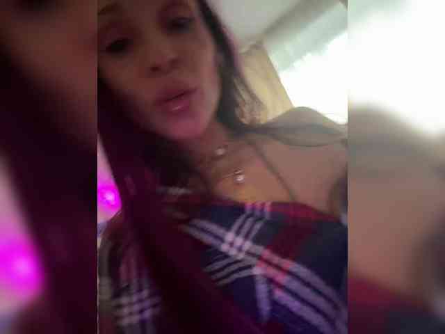 VIP17CoupleDream bongacams live cam model