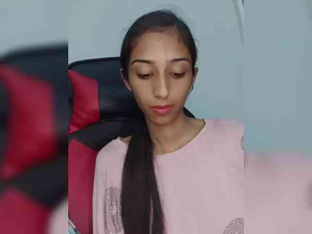 AlinaPopy bongacams live cam model
