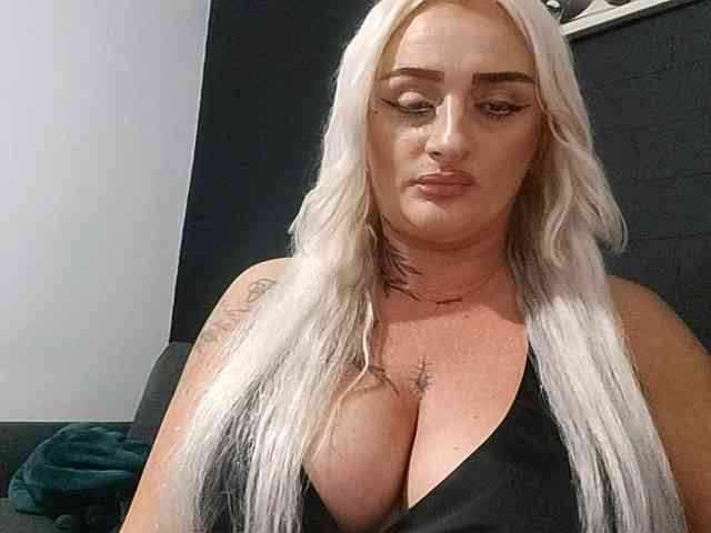 AnastasiaBlond bongacams live cam model