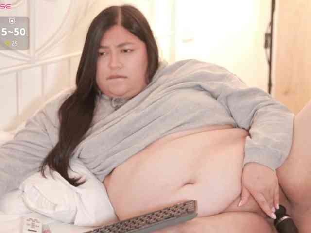 Aly- bongacams live cam model
