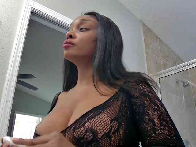 Ataliahh bongacams live cam model