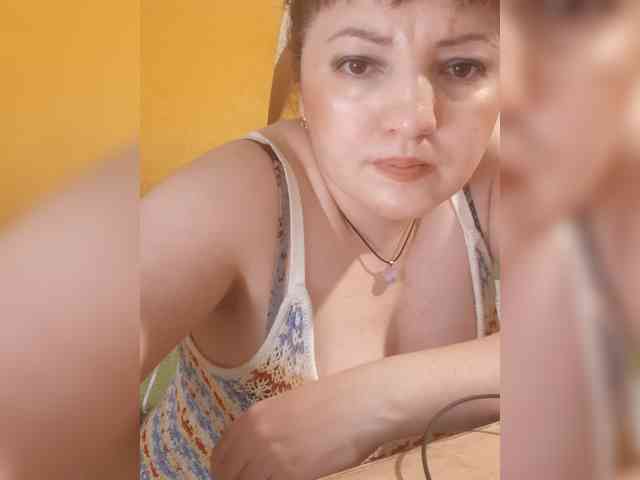 StefanyMellow3 bongacams live cam model