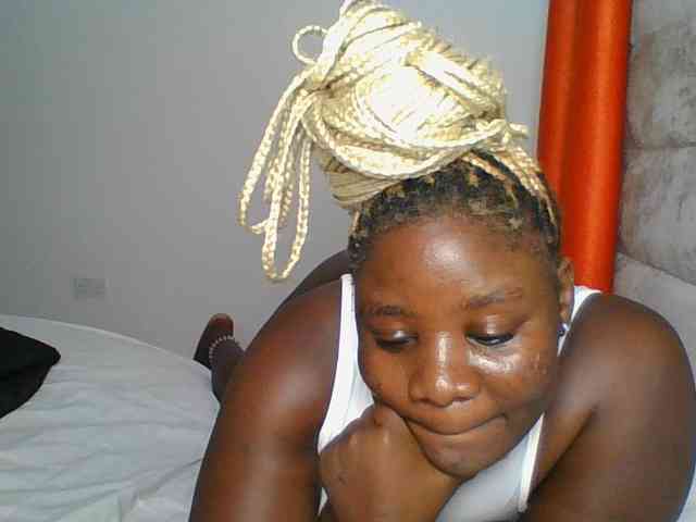 Citygirl77 bongacams live cam model