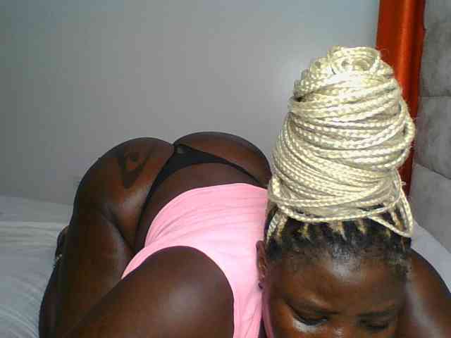 Citygirl77 bongacams live cam model