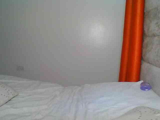 Citygirl77 bongacams live cam model