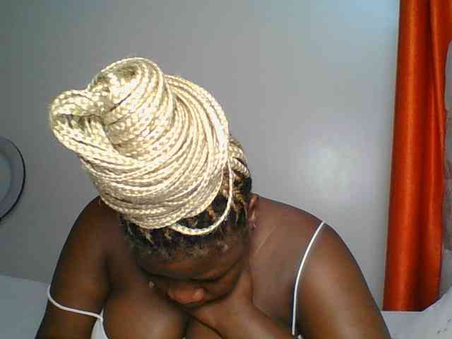 Citygirl77 bongacams live cam model