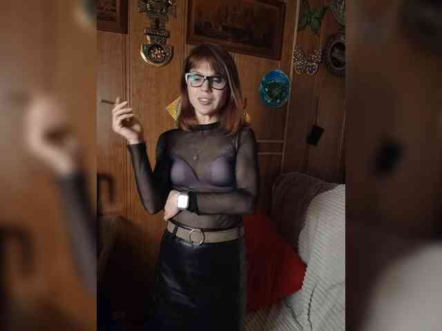Vikeyna bongacams live cam model