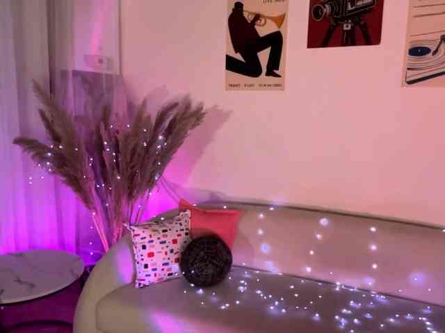 ChristianaDalitz bongacams live cam model