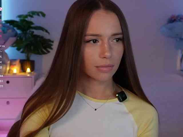 MaybeBabeTV bongacams live cam model