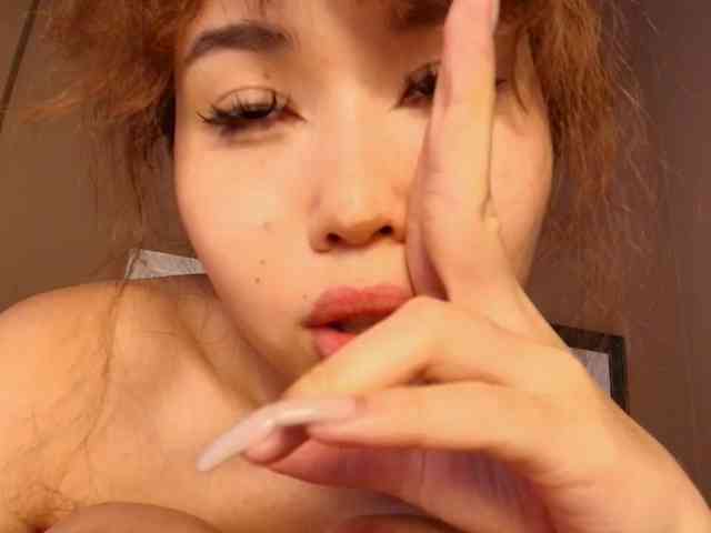 kimyjina bongacams live cam model