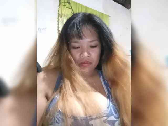 Kyrene bongacams live cam model