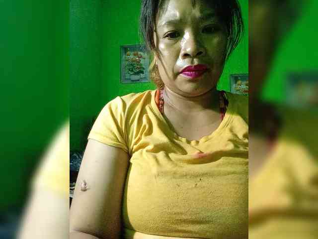 Kyrene bongacams live cam model