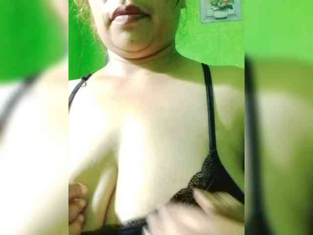 Kyrene bongacams live cam model