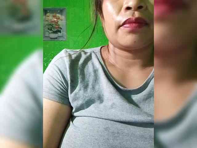 Kyrene bongacams live cam model
