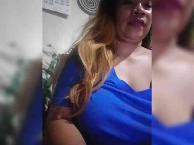 Kyrene bongacams live cam model