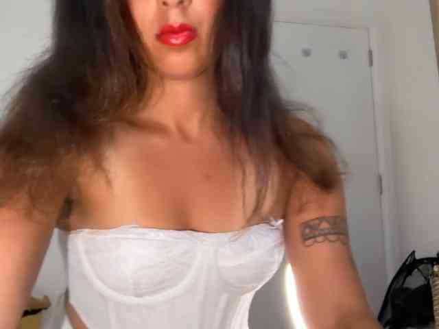 fayfay21 bongacams live cam model