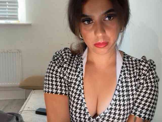 fayfay21 bongacams live cam model