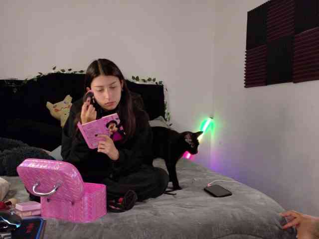 Conor-Taylor-Off bongacams live cam model