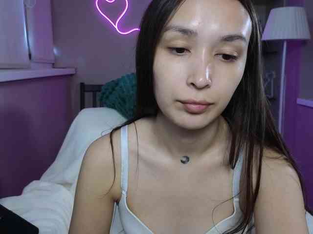 dlllvi bongacams live cam model
