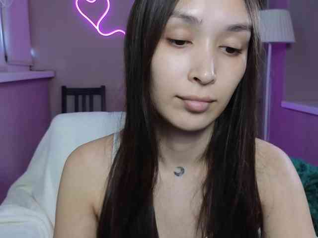 dlllvi bongacams live cam model