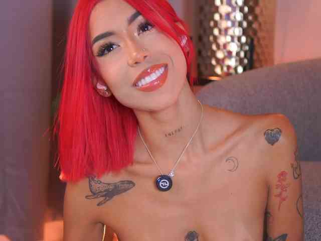 MelyTaylor bongacams live cam model