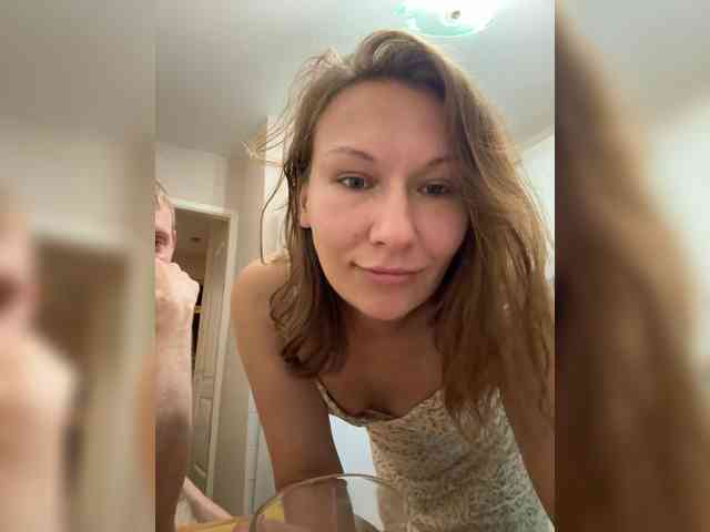 klava11 bongacams live cam model