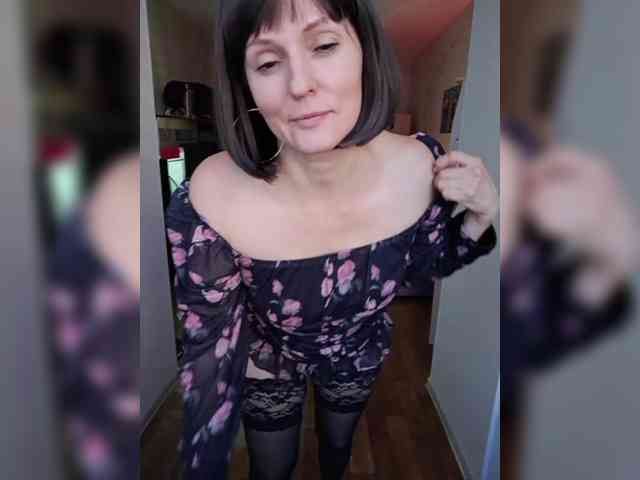 Valkiriyas bongacams live cam model