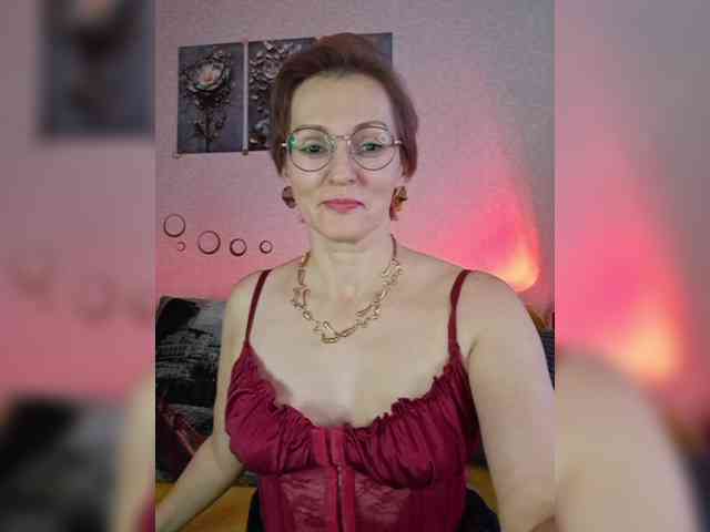 Valkiriyas bongacams live cam model