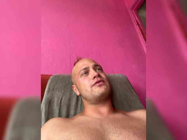 Family707 bongacams live cam model