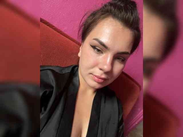 Family707 bongacams live cam model