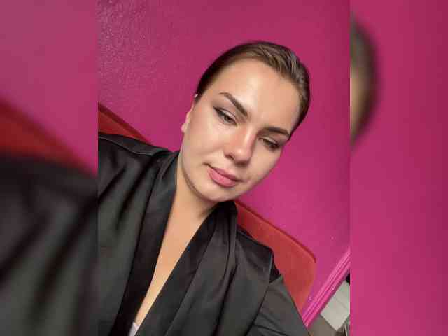 Family707 bongacams live cam model