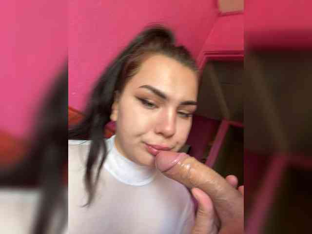 Family707 bongacams live cam model