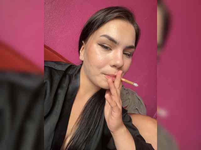 Family707 bongacams live cam model