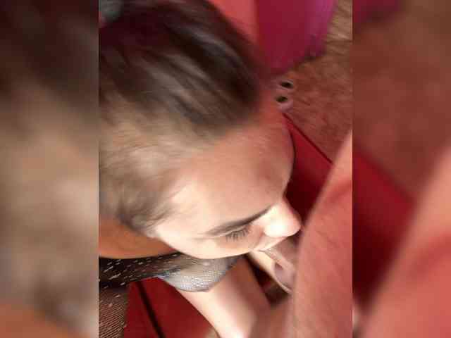 Family707 bongacams live cam model
