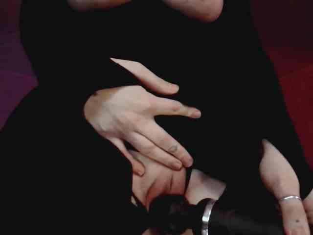 raingurl bongacams live cam model