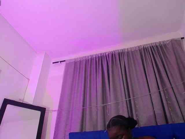 neighbor-ebony bongacams live cam model