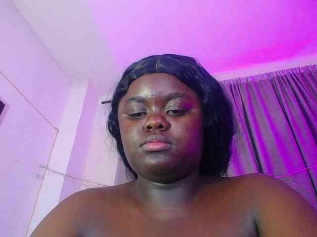 neighbor-ebony bongacams live cam model