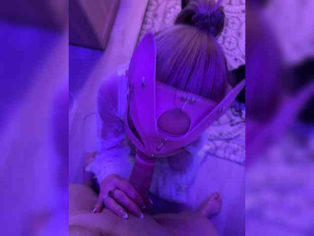 Pusydiamond bongacams live cam model