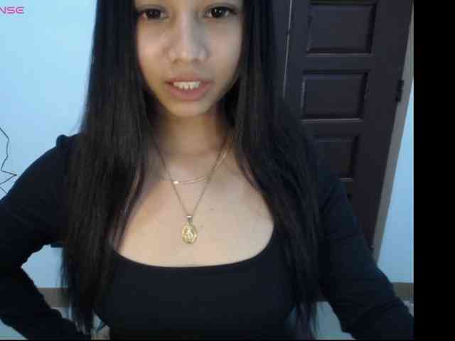 Mariestellah05 bongacams live cam model