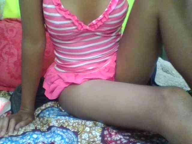 Raissa-Suan bongacams live cam model