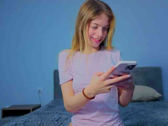 wetmafia bongacams live cam model